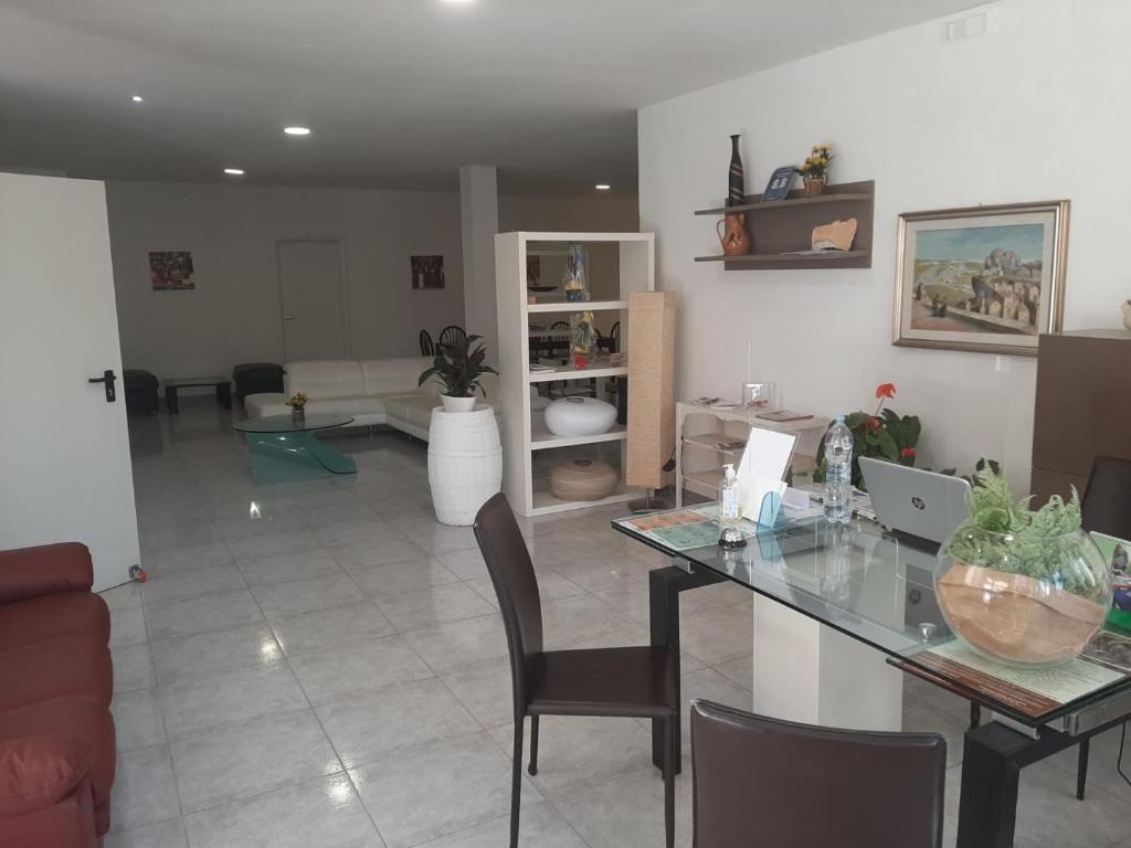 A kitchen or kitchenette at Residence Palomba