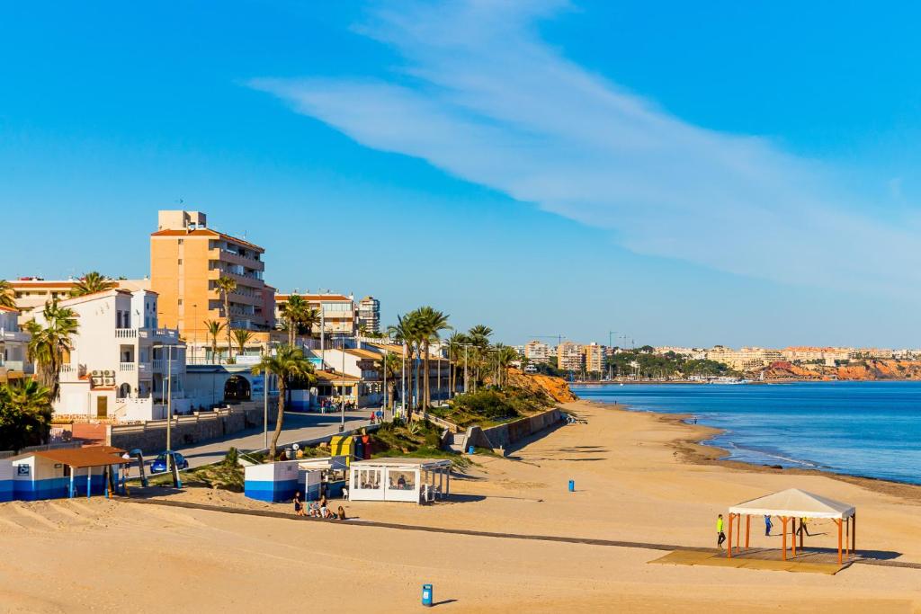 Luxurious 2 Bedroom Apartment near the beach（La Horadada ...
