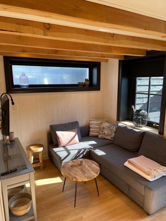 Posezení v ubytování Luxury Chalets Monnickendam
