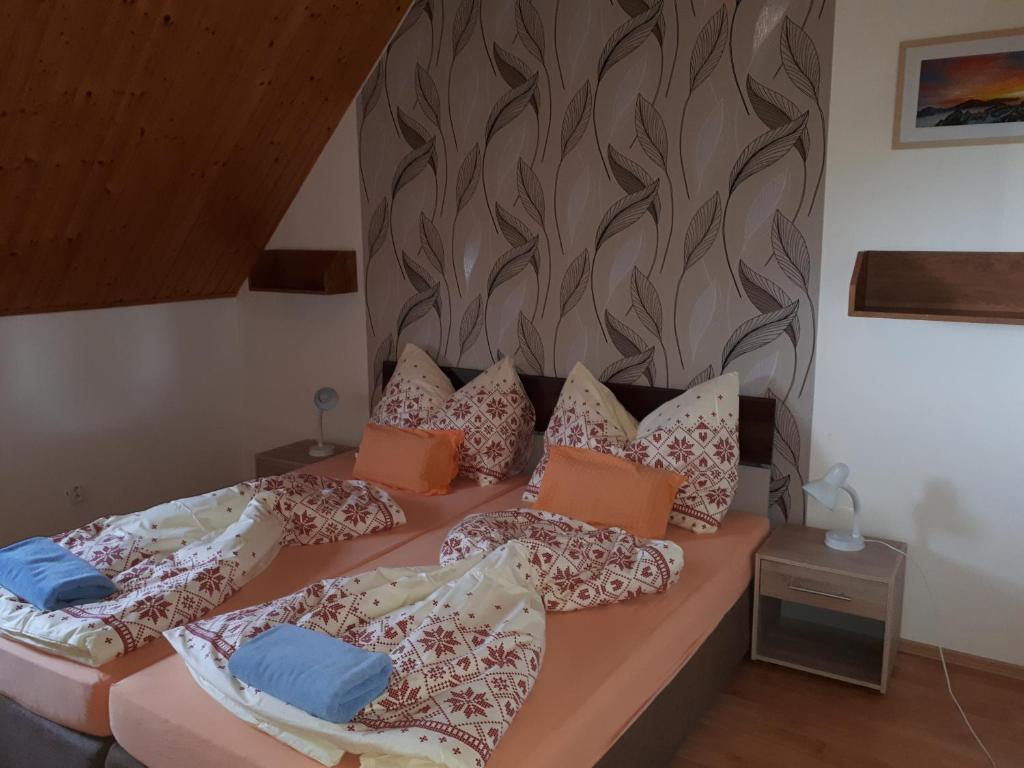 Postel nebo postele na pokoji v ubytování A1 Štart