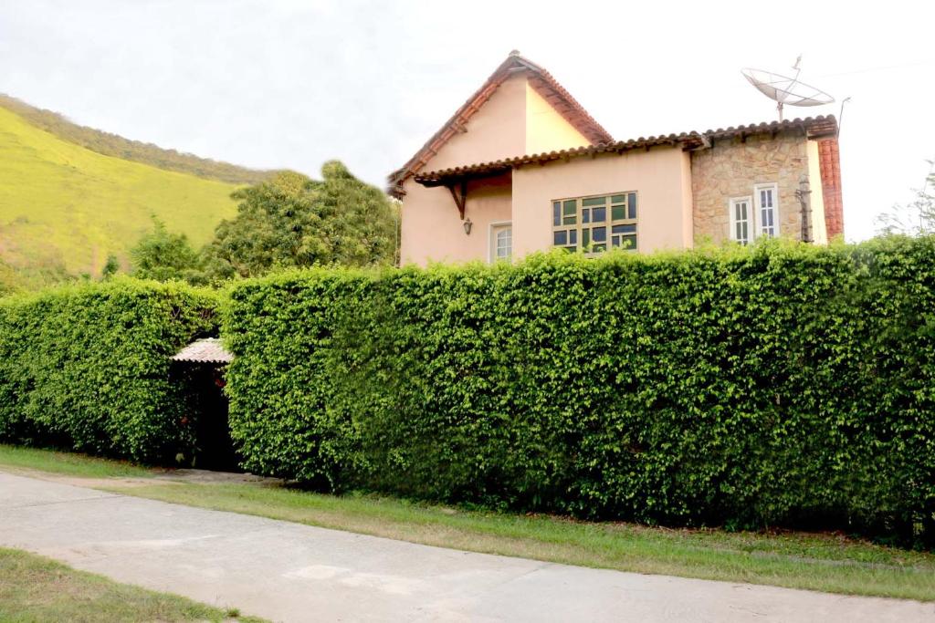  CASA AC FUTEBOL PISCINA SAUNA CHURR E PIZZA LENHA