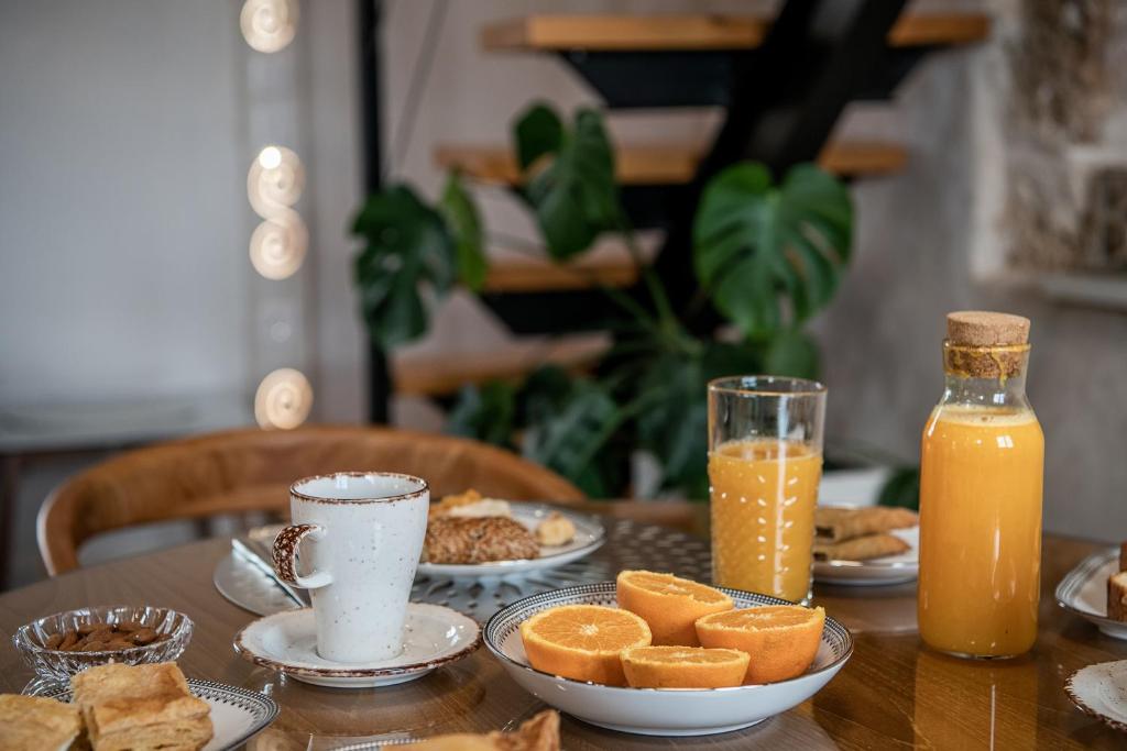 San Salvatore Monastery - Resim 18