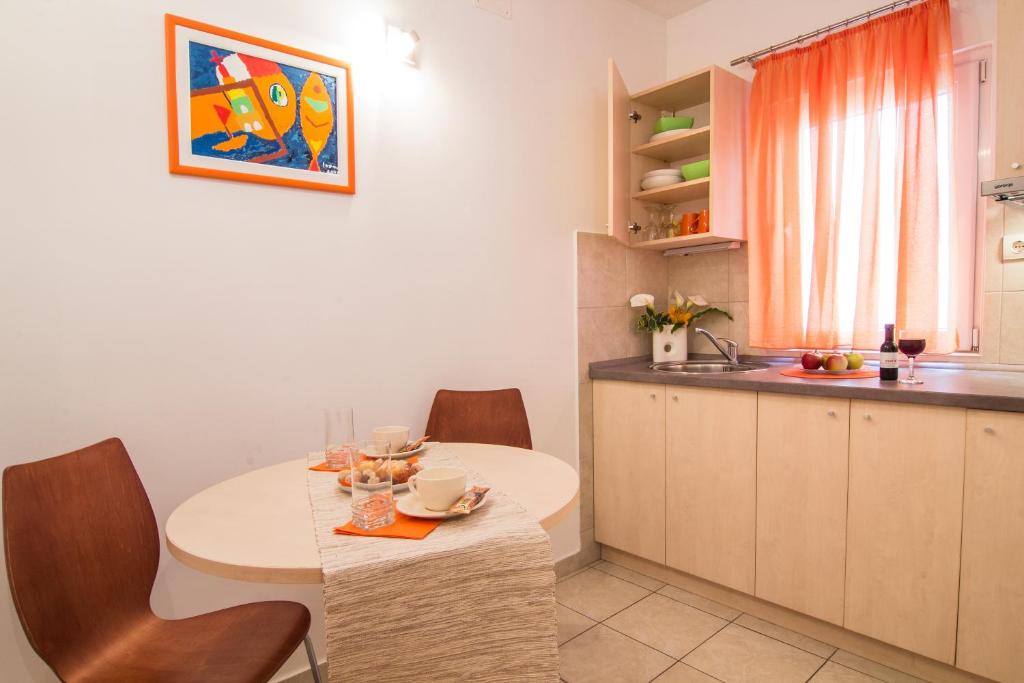 Split Inn Apartments - Apartment (2 Adults) - Uvodića Širina Street
