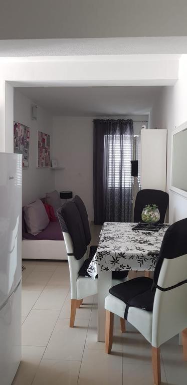 Posedenie v ubytovaní Summer Lounge Apartment
