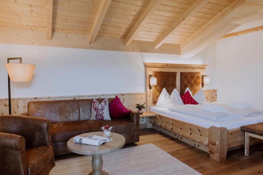 En eller flere senge i et værelse på Landhaus Leopoldhof