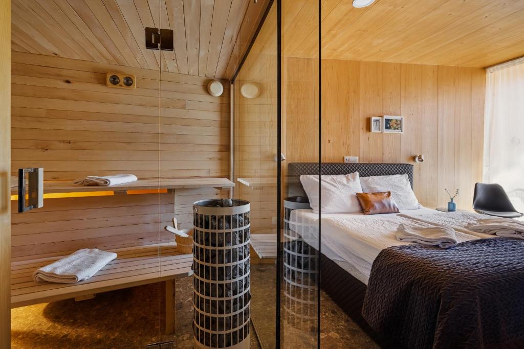 Voodi või voodid majutusasutuse Theodosius Forest Village - Glamping in Vipava valley toas