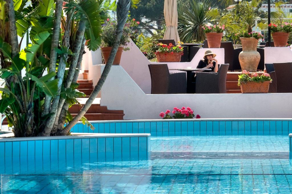 Bazén v ubytování Hotel Casa Di Meglio nebo v jeho okolí