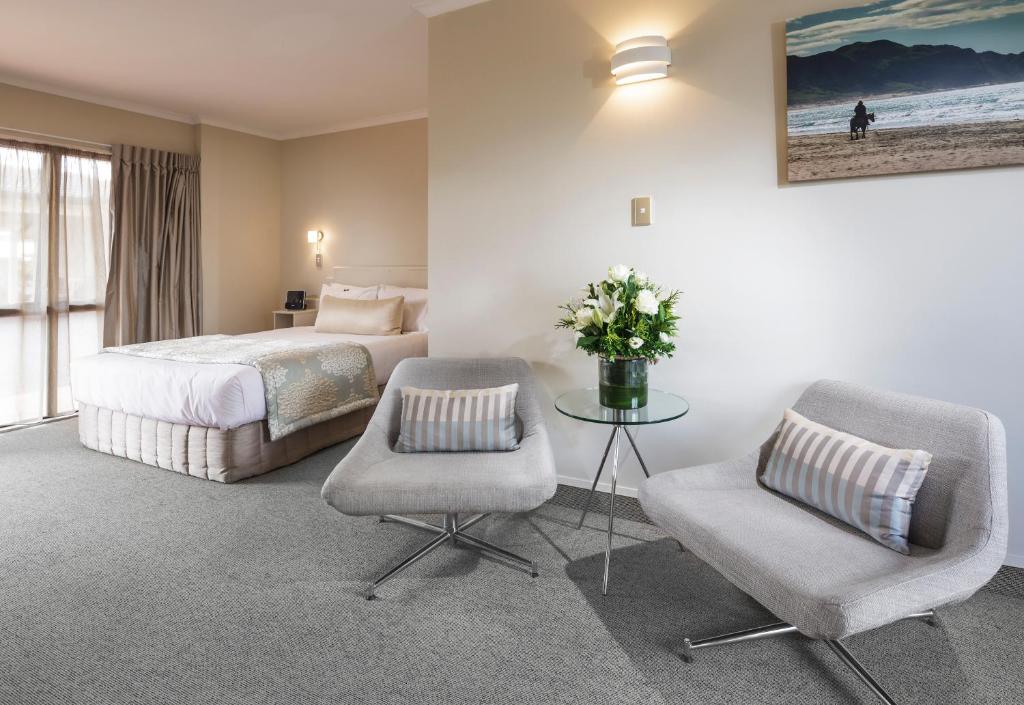 
Studio with Spa Bath
