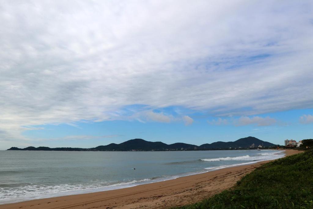  Curta Praia de Armação - Casa Girassol