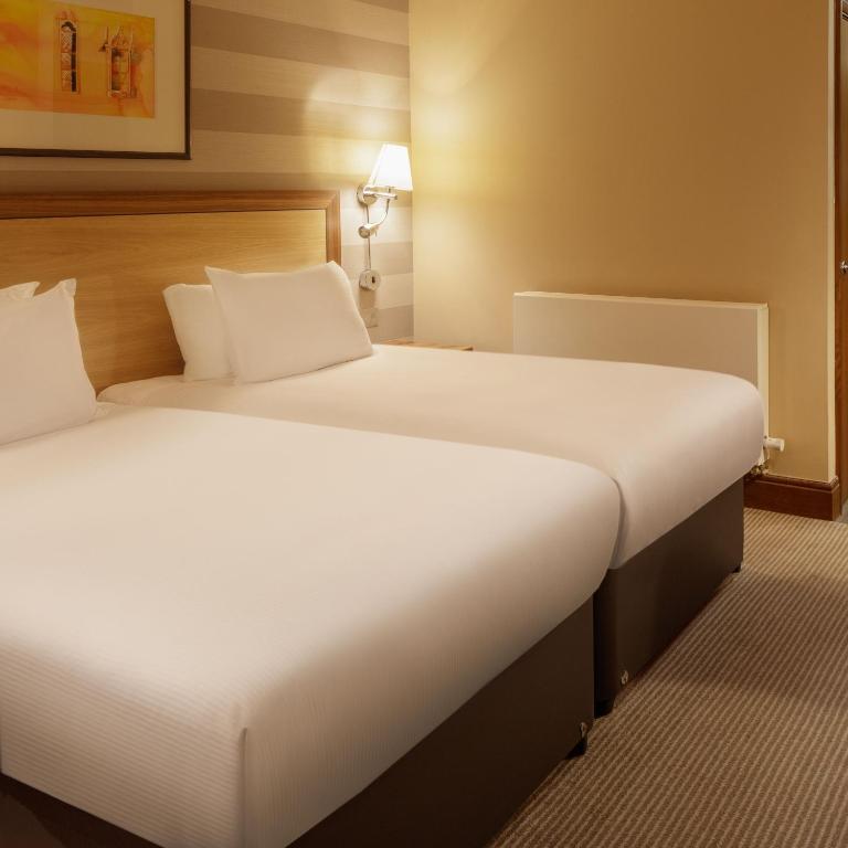 Cambridge Belfry Hotel & Spa - Classic Twin