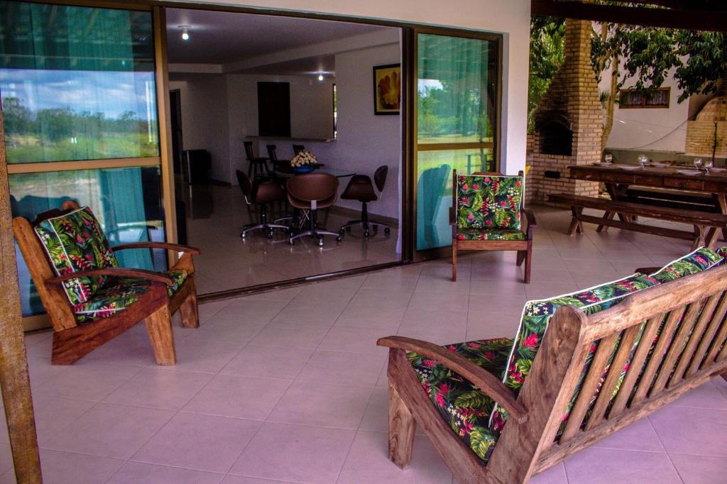  Casa Espaçosa e Aconchegante no Colonial Inn por Carpediem