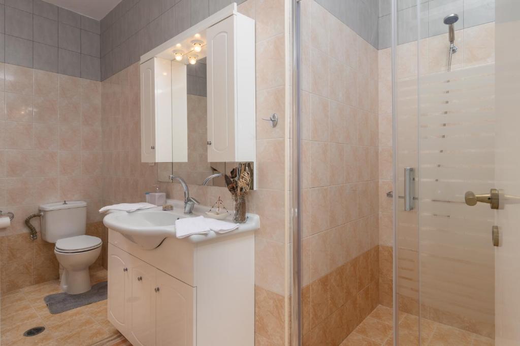 Koupelna v ubytování Zanart maisonette II