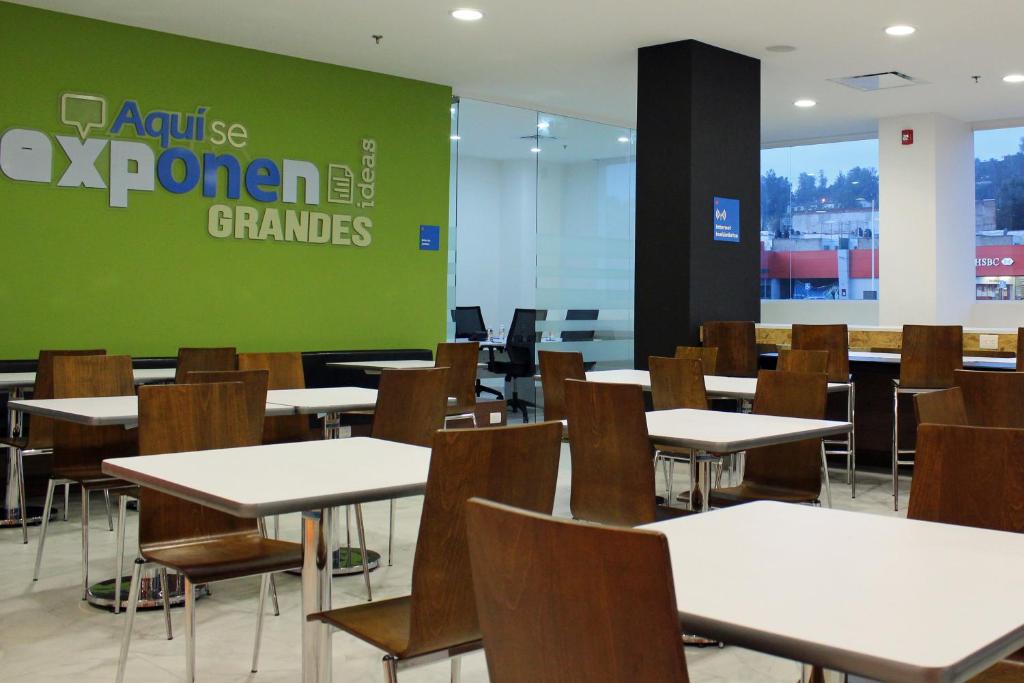 Restaurace v ubytování One Guadalajara Tapatio