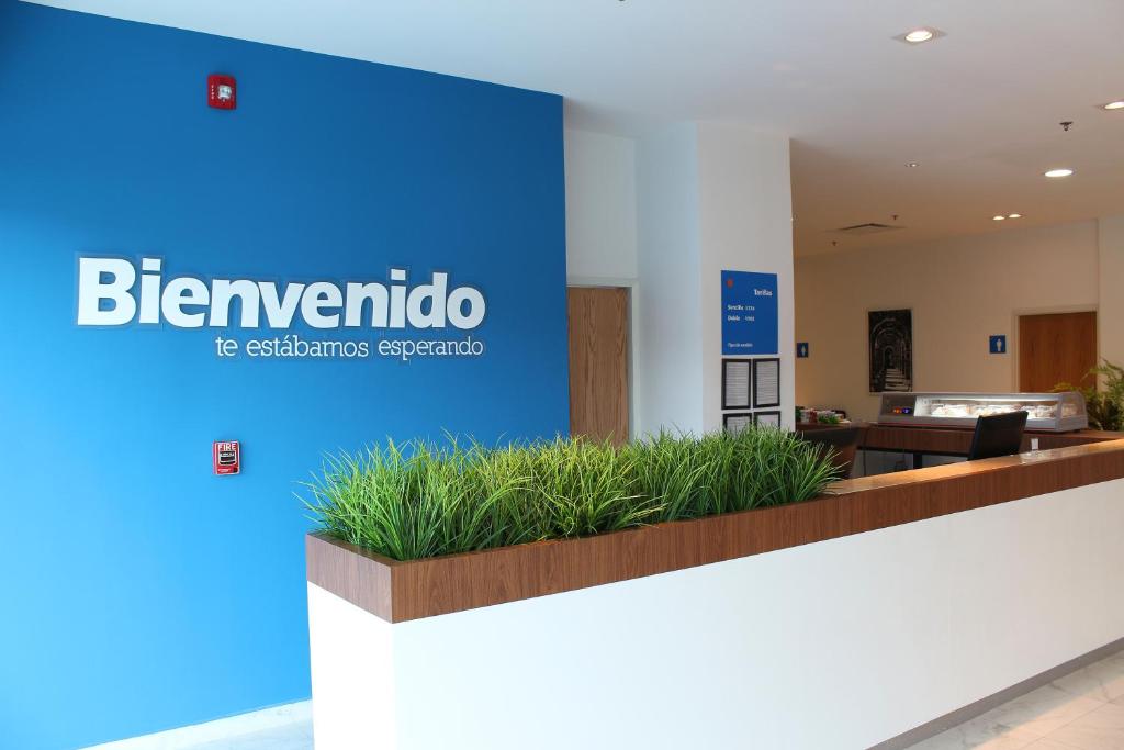 Certifikát, hodnocení, plakát nebo jiný dokument vystavený v ubytování One Guadalajara Tapatio