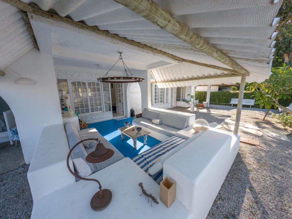  Casa Griega com WiFi a 50 metros da Praia do Canto