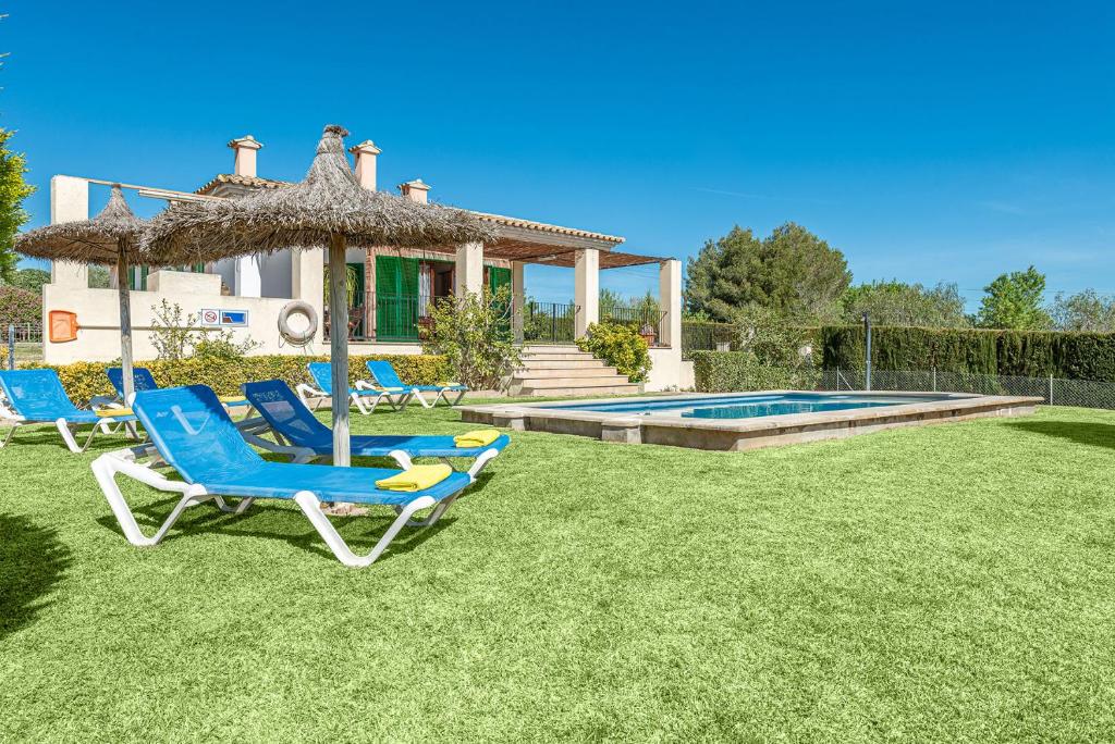 Bazén v ubytování Son Rotger, villa Tía Catalina con piscina en Alcudia nebo v jeho okolí