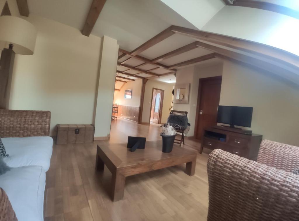 Apartamento Eguzki-lore (Spanje Jaca) - Booking.com