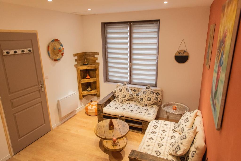 Aux 3 Nuances Suites Privatives & Spa - Suite Avec Terrasse