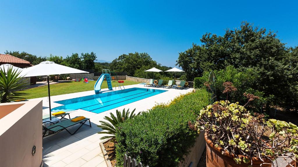 Villa Acorn - Housity
