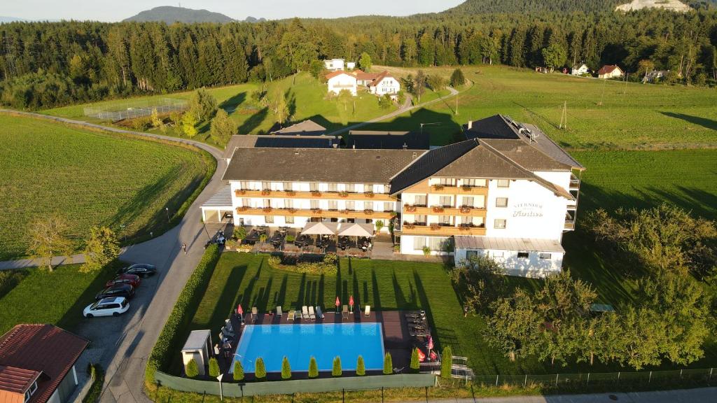 Bassein majutusasutuses Hotel Fantur või selle lähedal