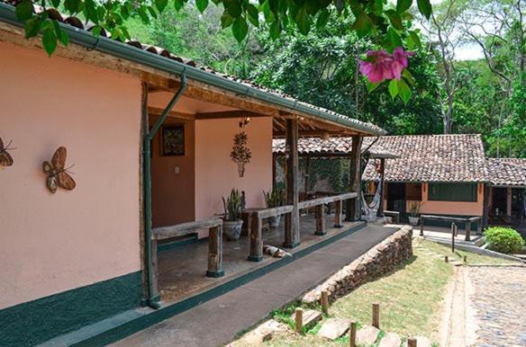  Hotel Fazenda Pirapetinga