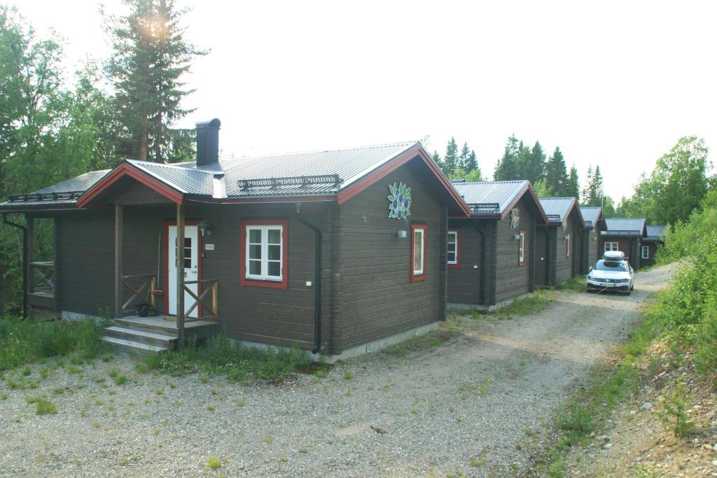 Vålkojan Naturby - Timber cottages with river view