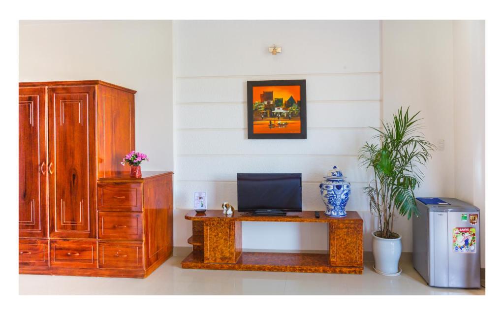 Hoang Thu Hostel - 豪华双人或双人室配私人浴室