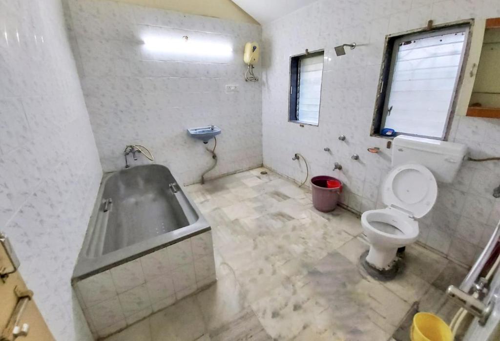 3BHK BathTub Bungalow's With Swimming Pool In Lonavala, Kārli Updated 2024 Prices