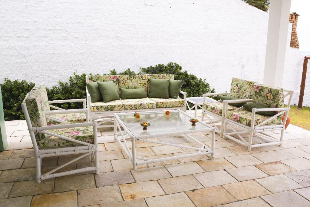  Casa dos Bons Ventos com varanda frente mar por Carpediem