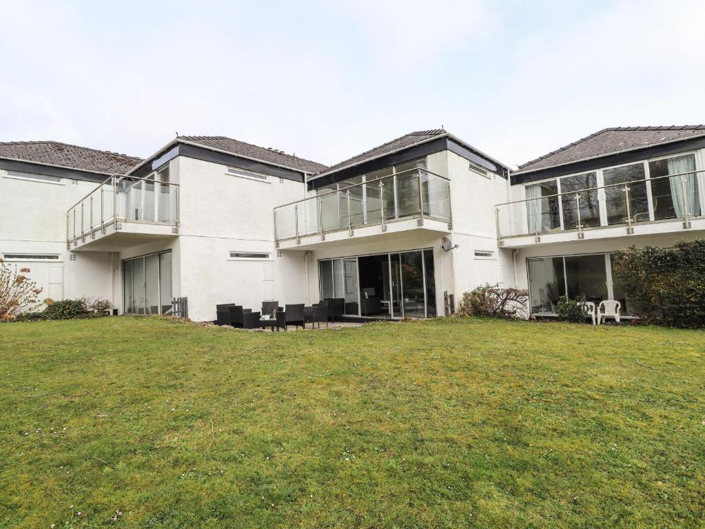 15 Coedrath Park, Saundersfoot (updated prices 2024)
