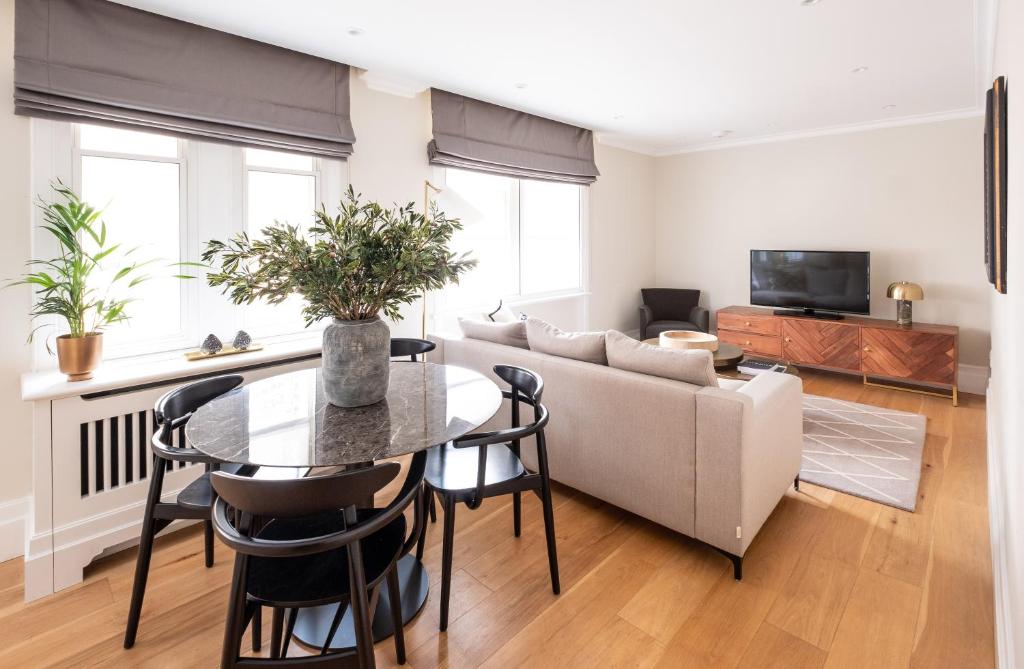 Native Mayfair - 