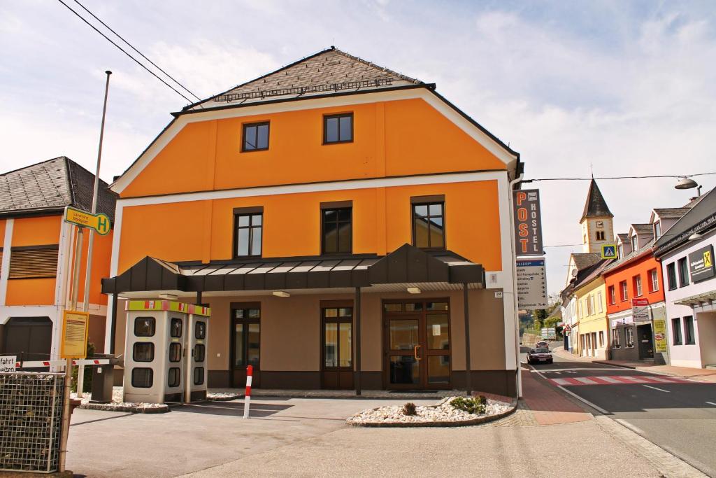 Budova, kde se hostel nachází