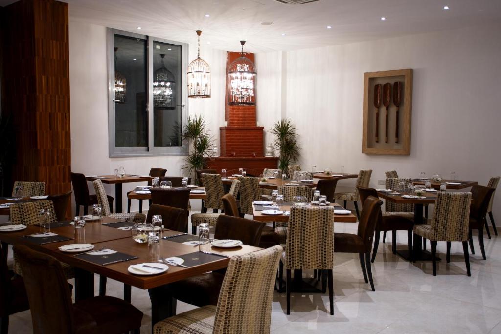 Restaurace v ubytování Crystal Hotel