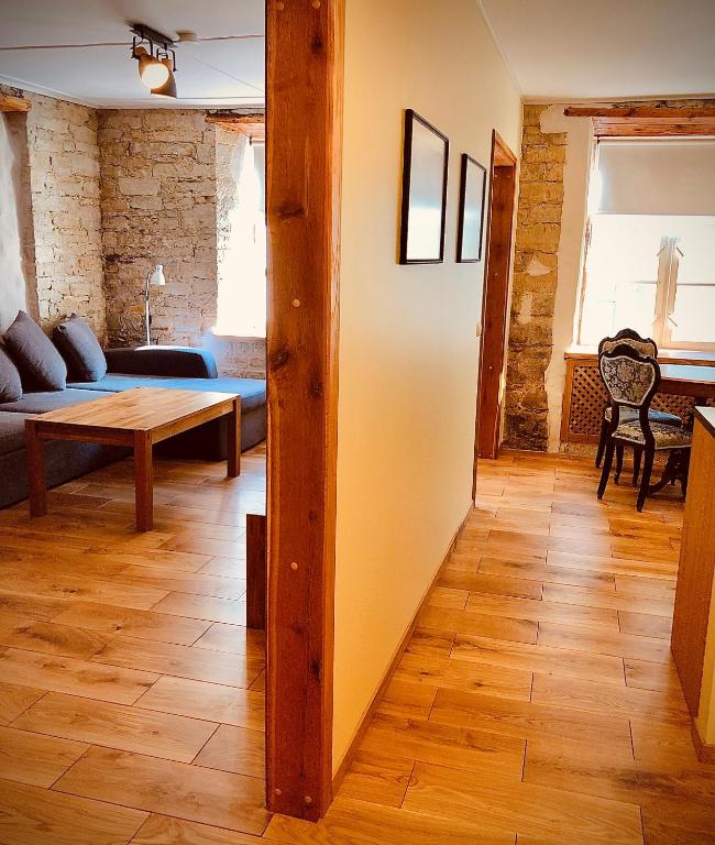 Posezení v ubytování Kohtu Apartment Unique