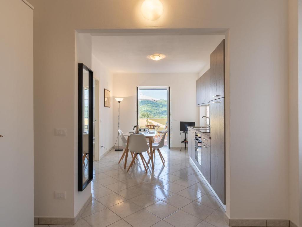 Zdjęcie z galerii obiektu Apartment Rosmarino by Interhome w mieście Chiappa