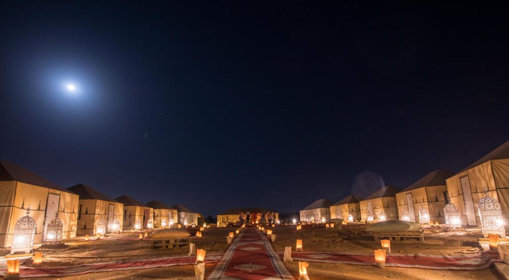 Fotografie z fotogalerie ubytování Azawad Luxury Desert Camp v destinaci Merzouga