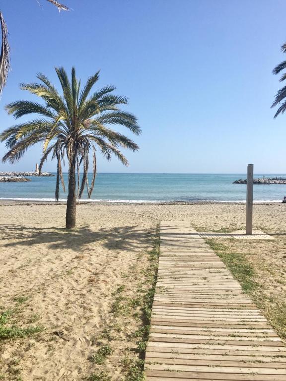 Puerto Banus .,Gray deAlbion, Marbella – Updated 2022 Prices