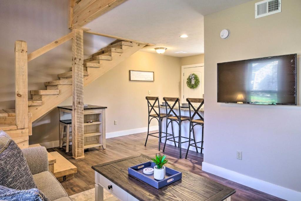 The Cozy Cottage with Lake Access!, Branson Updated 2024 Prices