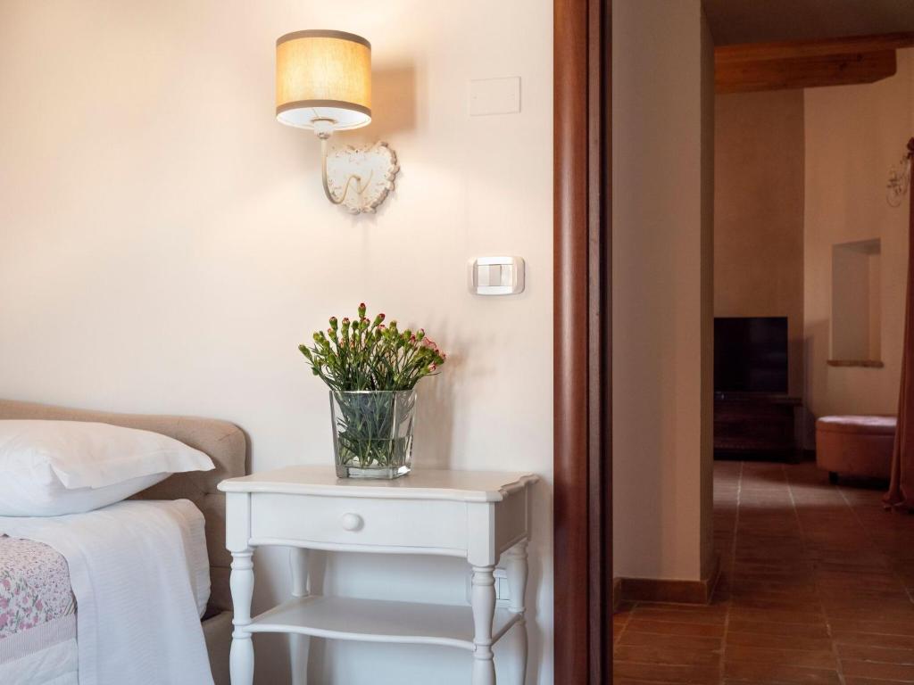 A bed or beds in a room at Belvilla by OYO Tulipano