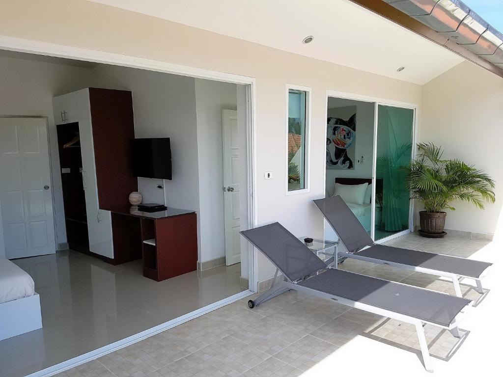 Fotografie z fotogalerie ubytování Cosy 3 Bedroom Duplex w/ Private Pool Near Beach! v destinaci Mae Nam