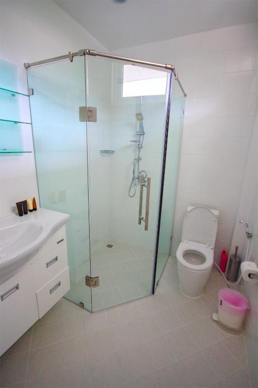 Fotografie z fotogalerie ubytování Cosy 3 Bedroom Duplex w/ Private Pool Near Beach! v destinaci Mae Nam