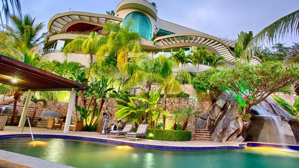 Kolam renang di atau dekat dengan Truly one of the finest villa for rent in Puerto Vallarta