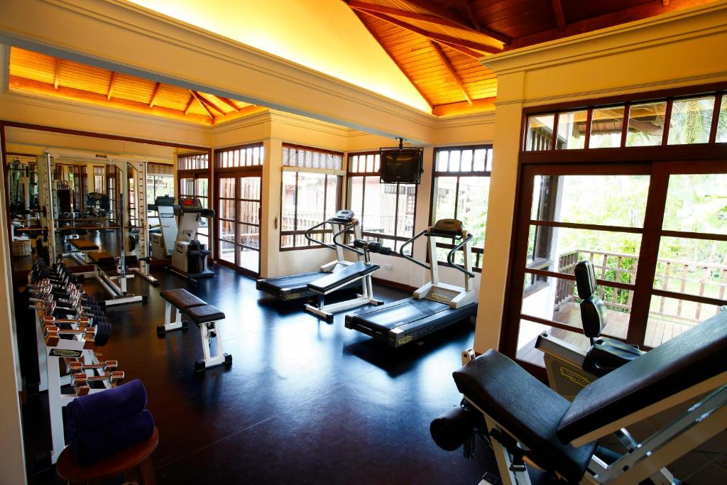 Fitness centrum a/nebo fitness zařízení v ubytování Avillion Port Dickson