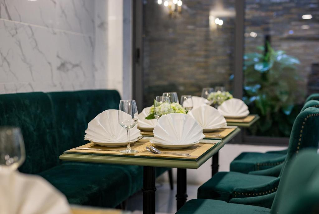 Posezení v ubytování Hanoi Amorita Boutique Hotel & Travel