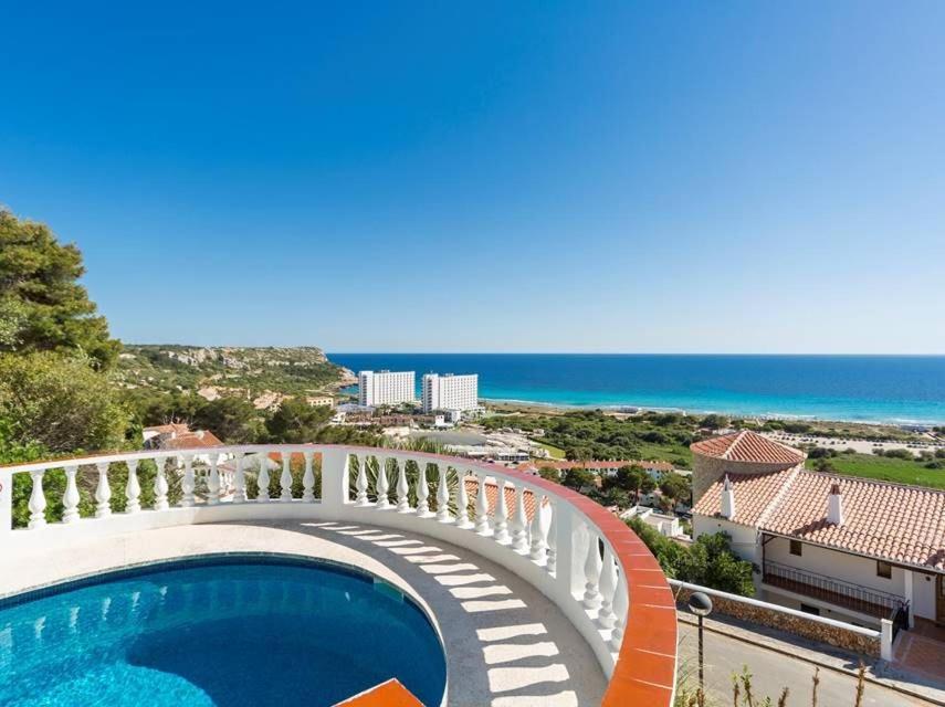 Fotografie z fotogalerie ubytování Casa Amor - Beautiful 3 bedroom Villa magnificent sea views - High standard interior v destinaci Son Bou