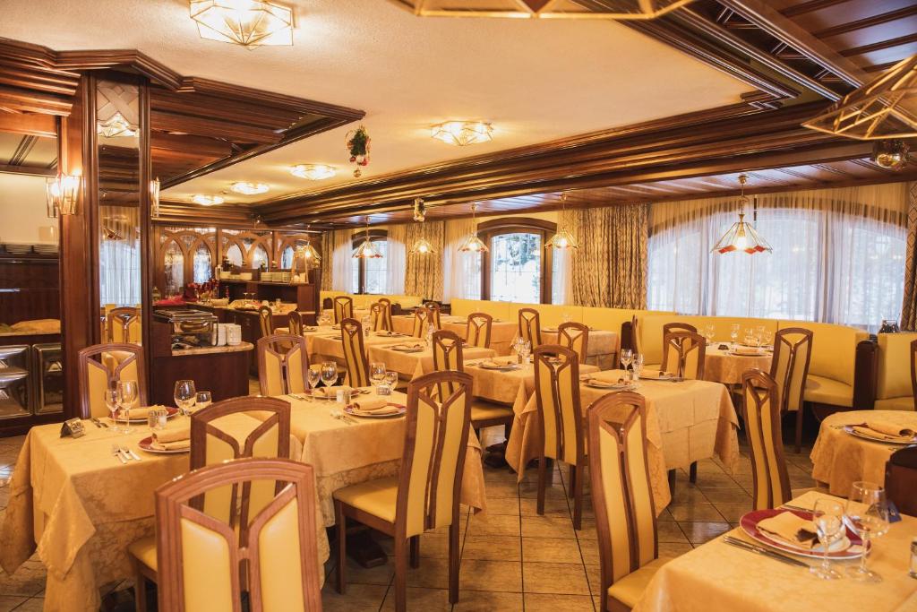 Restaurace v ubytování Hotel Rubino Deluxe