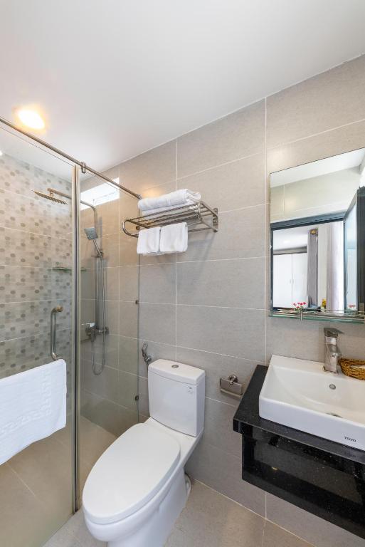 Koupelna v ubytování Phuc Thanh Luxury Hotel by THG