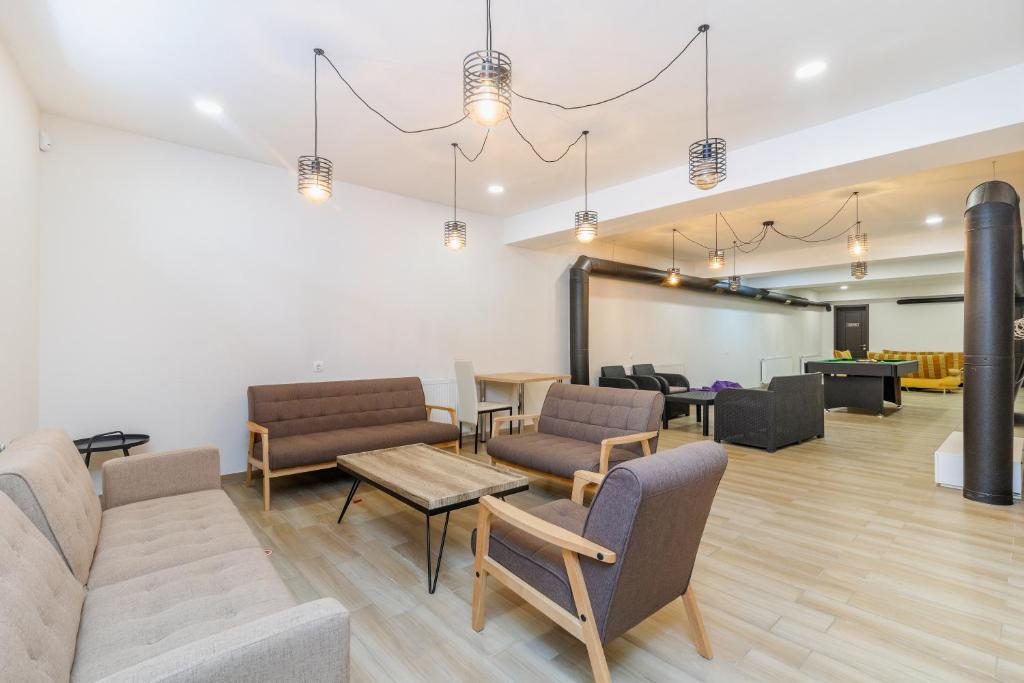 Posezení v ubytování Kokhta Plaza Boutique Hotel