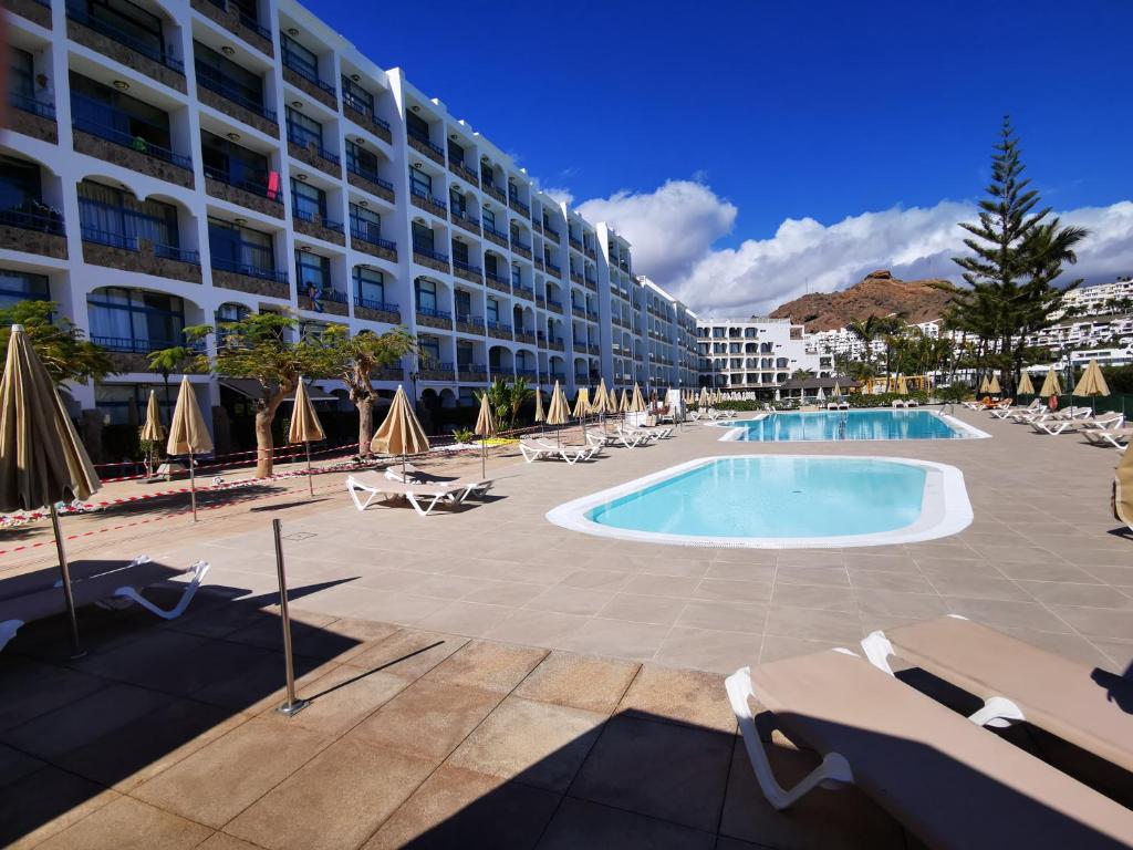 Bazén v ubytování Riviera Peace nebo v jeho okolí
