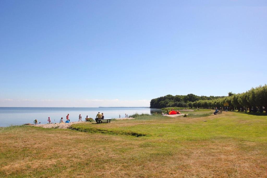 hafennahe Ferienwohnung im Erdgeschoss mit Terrasse - Haus Hafenkieker FeWo 02 - Apartamento Con Terraza